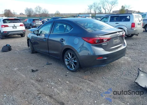 2018 Mazda Mazda3 Touring из США, поврежденный, VIN 3MZBN1V37JM247465